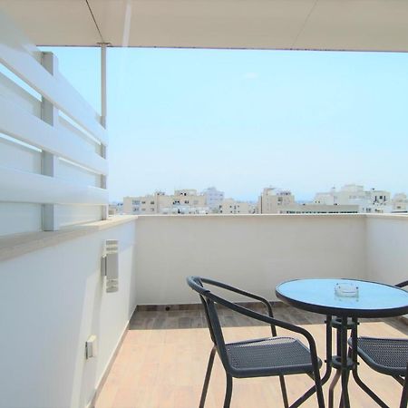 Phaedrus Living: Luxury Suite Nicosia 508 Buitenkant foto