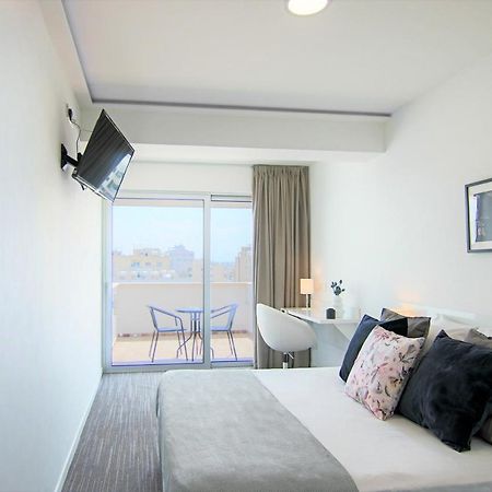 Phaedrus Living: Luxury Suite Nicosia 508 Buitenkant foto